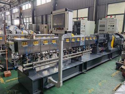 南京邁亞橡塑機(jī)械制造有限公司